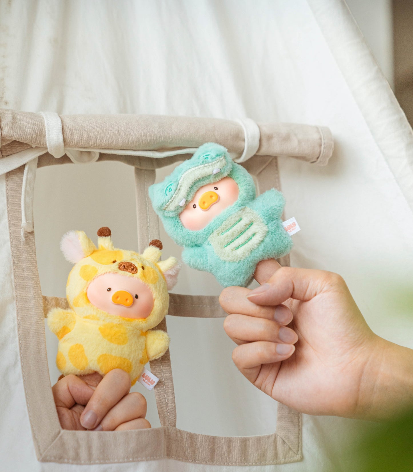 Lulu The Piggy Pig Animal Party Puppet Show Series Fingertip Plush Blind Box Figures Adorable Collectible Pendant for Bags & Keys, Modern Home Decoration