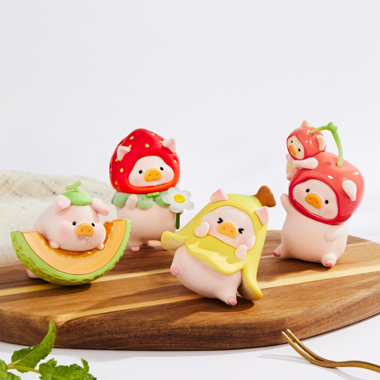 Lulu The Piggy Fruit Series Blind Box Limited Figures Strawberry Pig Figurine Popular Collectible Art Toy Hot Toys Cute Creative Gift