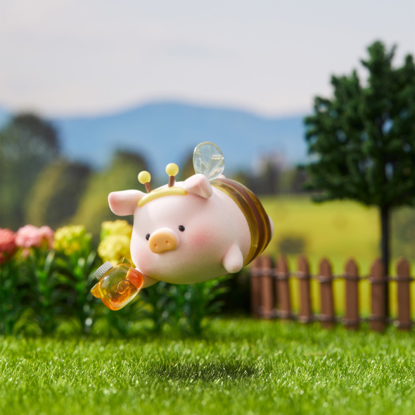 Lulu The Piggy Farm Series Cute Pig Blind Box Figures Collectible Toys Birthday Gift